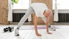 Gymnastika pre seniorov: 15 minút denne spomalí starnutie a dodá viac energie